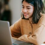 how to become a travel agent in Michigan