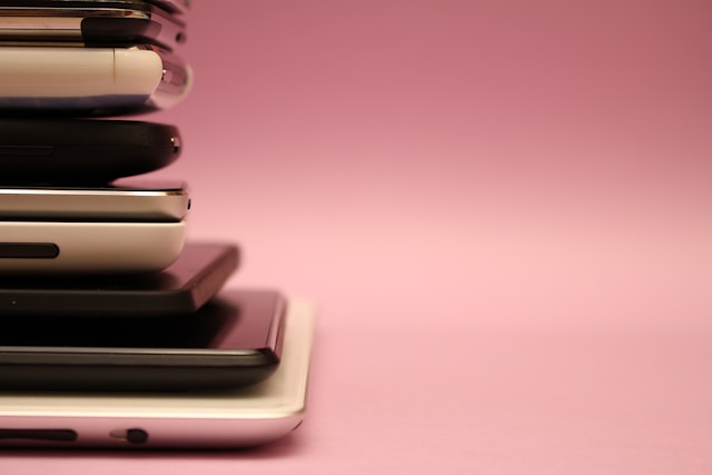 Top Smartphones to Buy in 2025